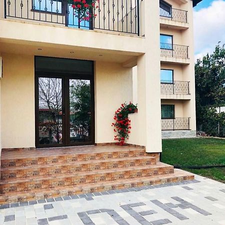 Eden Blue Hotel Костинещи Екстериор снимка