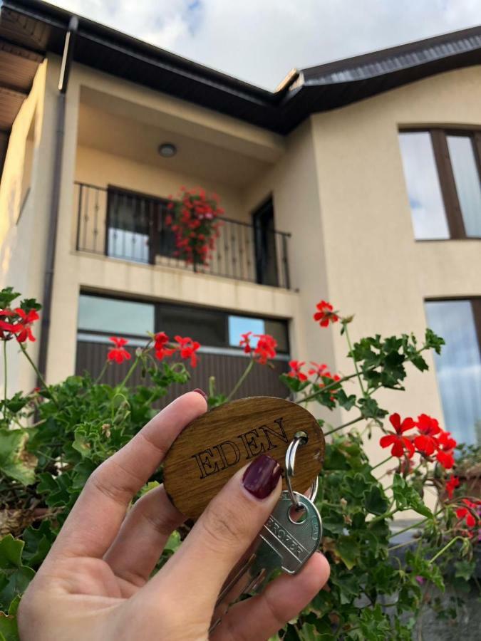 Eden Blue Hotel Костинещи Екстериор снимка